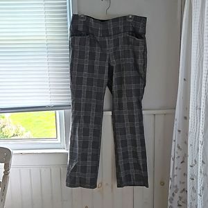 Dress pants XXL. Brand - Apt 9.